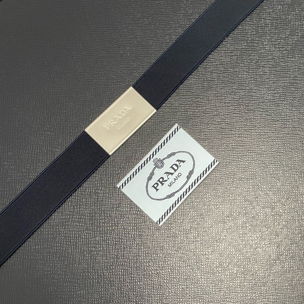 Prada Box {Box only} - Picture 2 of 4